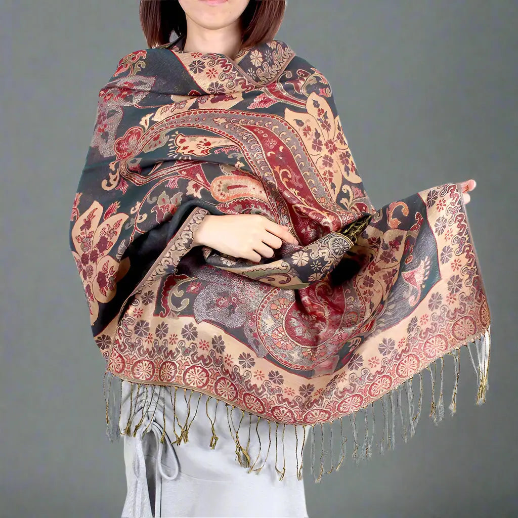 Paisley Whispers – Pashmina-Feel Shawl with Jacquard Cashew Print and Tassel Fringe Kwirko