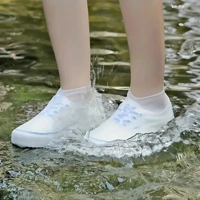 SplashGuard – Reusable Waterproof Silicone Shoe Covers for Rainy Days Kwirko