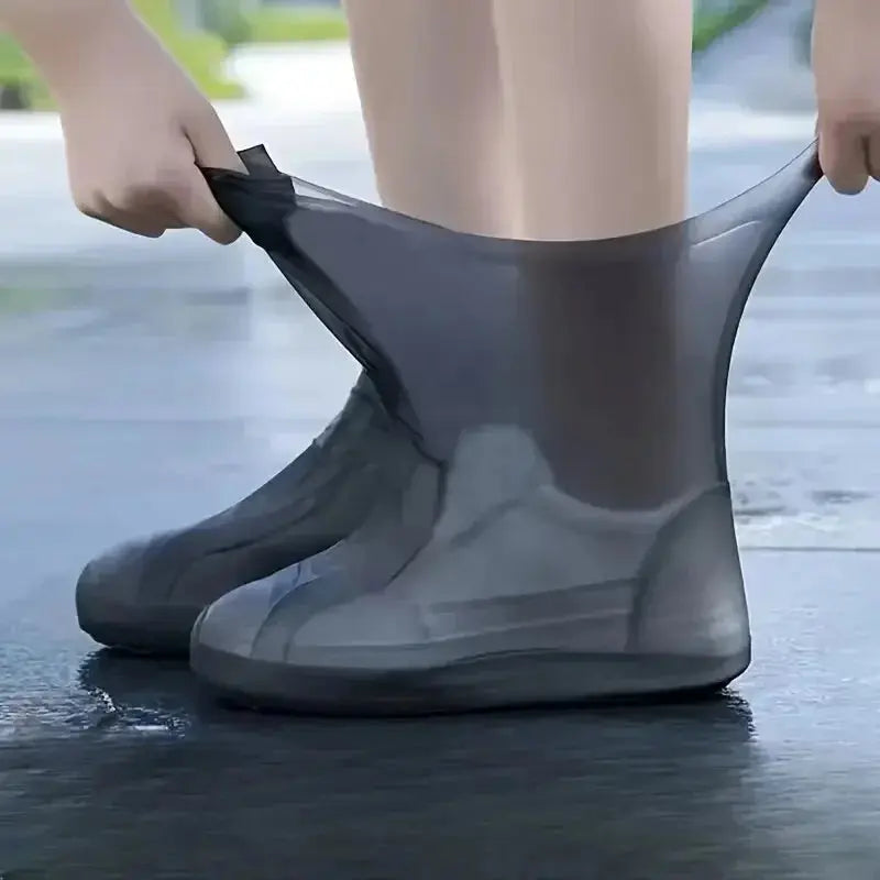 SplashGuard – Reusable Waterproof Silicone Shoe Covers for Rainy Days Kwirko