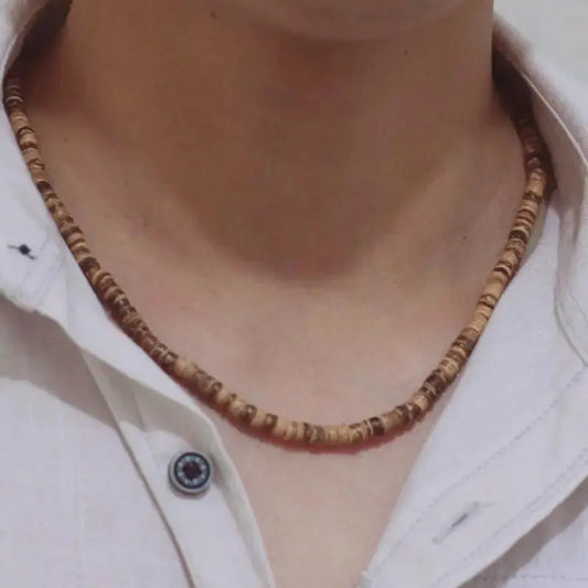 Island Vibe – Handmade Coconut Husk Choker for Men, 18-Inch Collar Necklace Kwirko