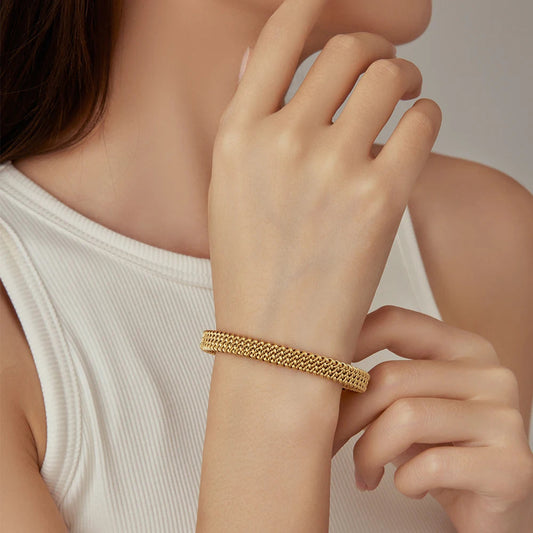 VQYSKO 8MM Woven Flat Mesh C-Shaped Open Bracelet Vintage Stainless Steel Chain Jewelry Women Men Gift Waterproof Kwirko
